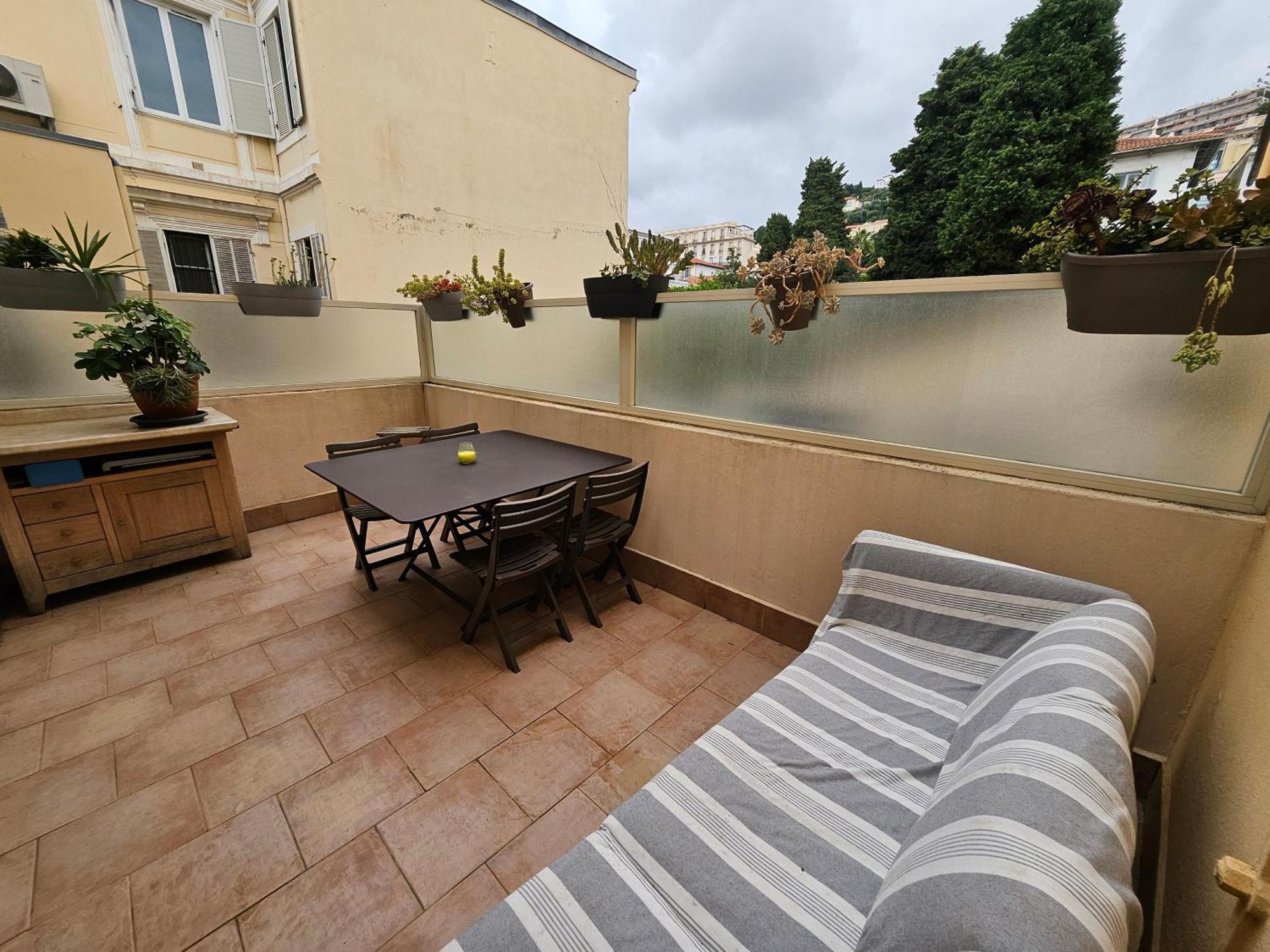 Michele Family - Centre Ville - 2 Pieces Tranquille - A 150 M De La Mer Menton Exterior foto